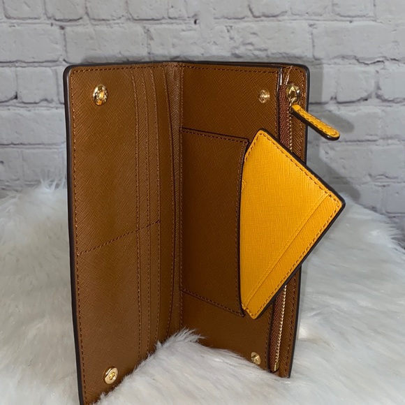 Michael Kors JET SET TRAVEL Card Case Carryall Wallet - Picture 2 of 3